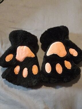 Black Plush Paw Fingerless Mittens for your youth with Pink Paw Pads